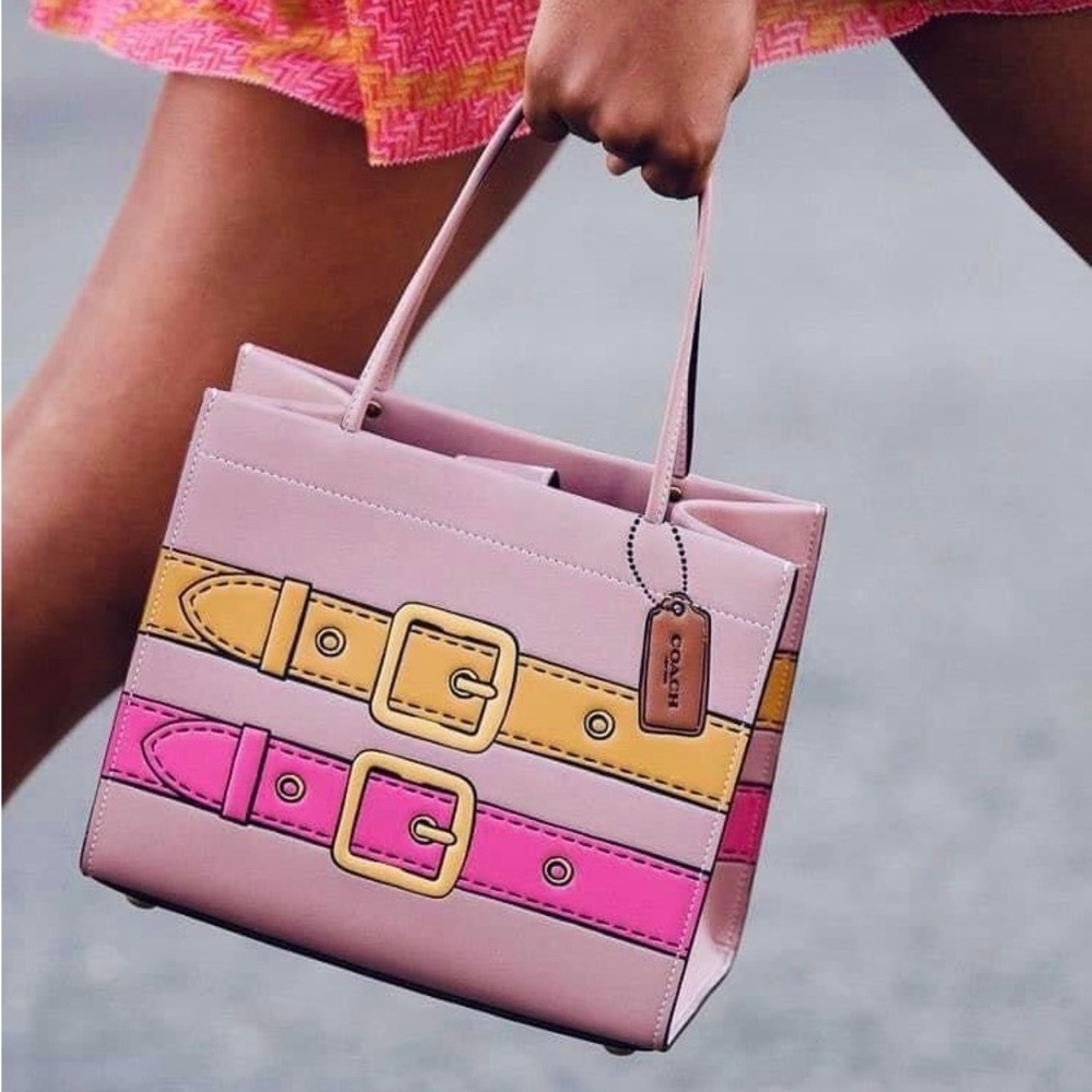 🌸Cashin Carry 22 With Trompe L'oeil Print🌸